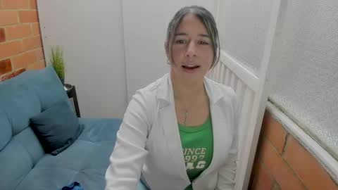 Penelope online show from May 8, 7:30 pm