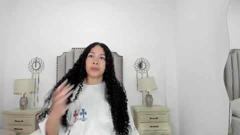 Snapshot of penelope_douglas chatting on October 9, 6:11 am penelope douglas online show from October 9, 6:11 am