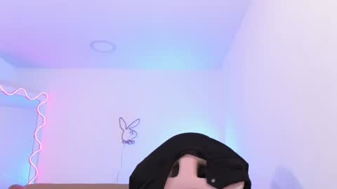 penelope online show from December 30, 7:15 am