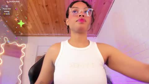 penelope online show from November 27, 3:19 am