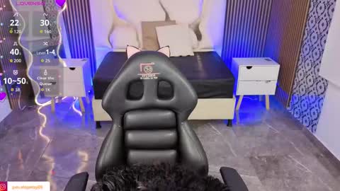 penelope online show from March 5, 3:13 am