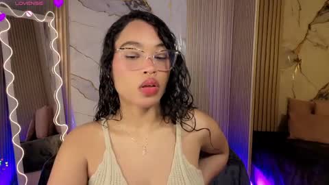 Snapshot of penelope_tay chatting on April 8, 3:39 am penelope online show from April 8, 3:39 am