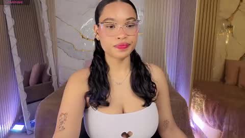 Snapshot of penelope_tay chatting on April 17, 4:04 am penelope online show from April 17, 4:04 am