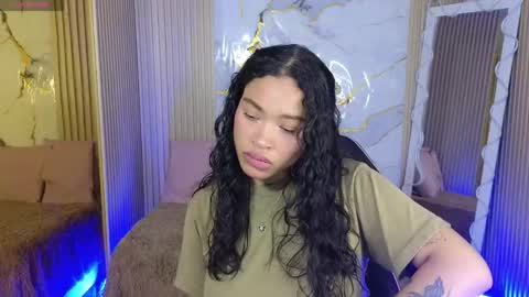 Snapshot of penelope_tay chatting on April 19, 3:28 am penelope online show from April 19, 3:28 am