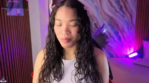 Snapshot of penelope_tay chatting on May 4, 3:24 am penelope online show from May 4, 3:24 am