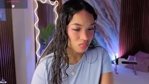 Snapshot of penelope_tay chatting on May 9, 3:01 am penelope online show from May 9, 3:01 am