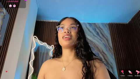 Snapshot of penelope_tay chatting on June 5, 6:52 am penelope online show from June 5, 6:52 am