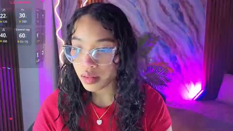 Snapshot of penelope_tay chatting on June 17, 3:09 am penelope online show from June 17, 3:09 am