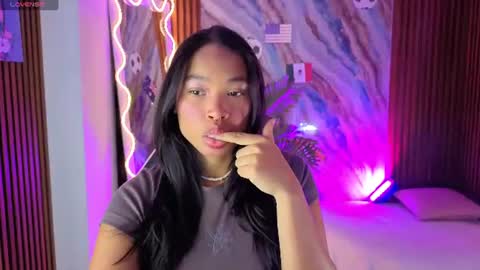 Snapshot of penelope_tay chatting on July 18, 3:00 am penelope online show from July 18, 3:00 am