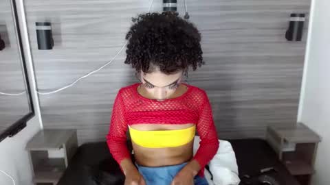 Penelopee Rouse online show from January 15, 7:50 pm