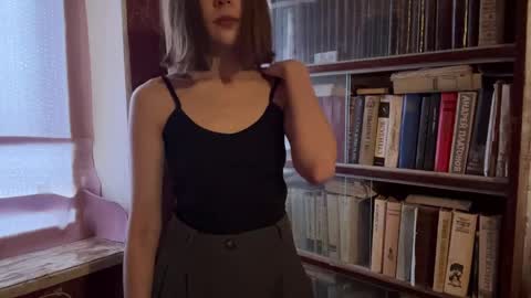 Snapshot of pennilinka chatting on April 13, 1:38 pm Alya online show from April 13, 1:38 pm