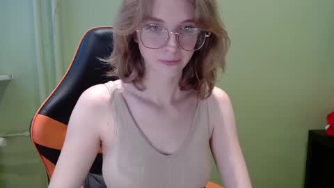 Snapshot of penny_lust chatting on March 16, 7:01 am Penny online show from March 16, 7:01 am