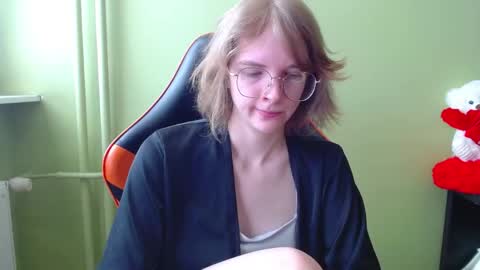 Snapshot of penny_lust chatting on April 29, 6:39 am Penny online show from April 29, 6:39 am