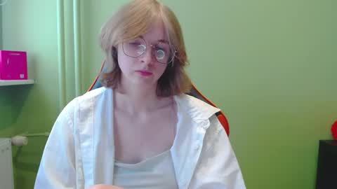 Snapshot of penny_lust chatting on May 14, 6:42 am Penny online show from May 14, 6:42 am