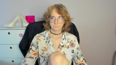Snapshot of penny_lust chatting on May 29, 6:22 am Penny online show from May 29, 6:22 am