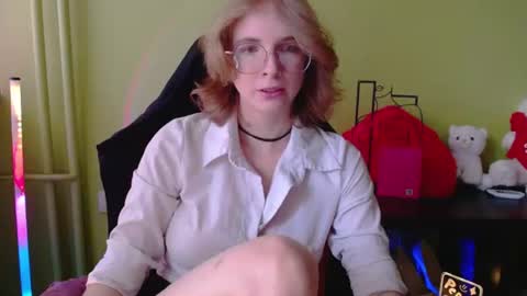 Snapshot of penny_lust chatting on June 10, 12:37 pm Penny online show from June 10, 12:37 pm