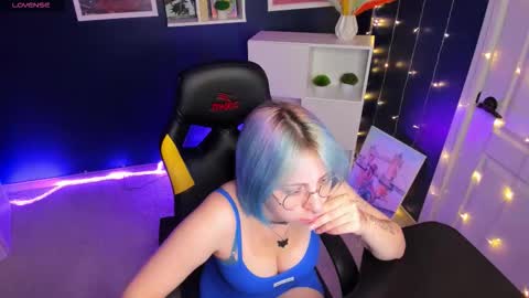 Snapshot of penny_stanley chatting on September 16, 2:56 am penny online show from September 16, 2:56 am