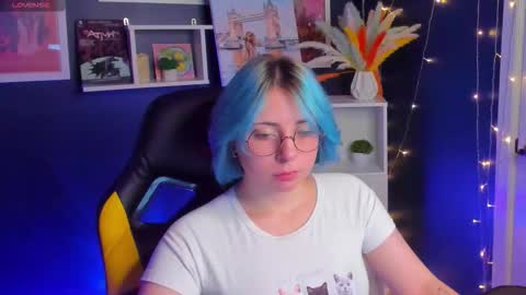 Snapshot of penny_stanley chatting on October 20, 2:01 am penny online show from October 20, 2:01 am