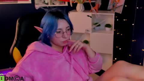 Snapshot of penny_stanley chatting on October 30, 2:13 am penny online show from October 30, 2:13 am