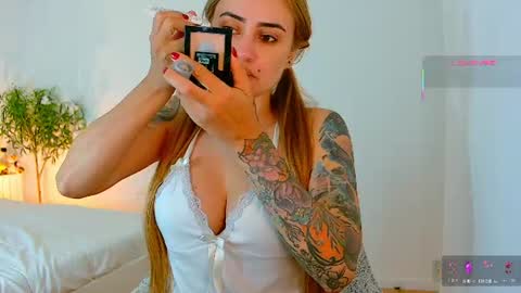 Hi Im Penelope  better vibrations  1111 online show from July 5, 11:28 am