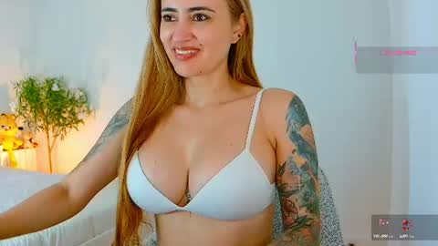 Hi Im Penelope  better vibrations  1111 online show from July 6, 10:45 am