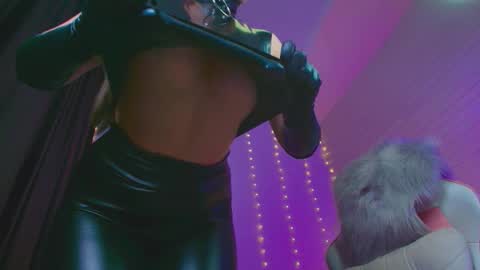 Snapshot of pepper_cat chatting on February 13, 8:54 am Dia online show from February 13, 8:54 am