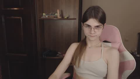 Farida online show from December 23, 3:18 am