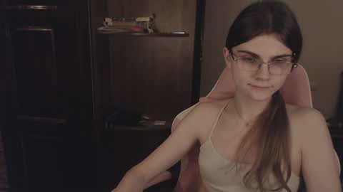 Farida online show from January 29, 1:27 am