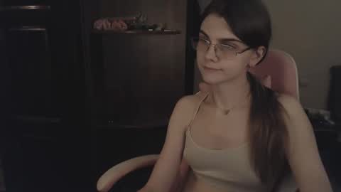 Farida online show from February 17, 3:58 am