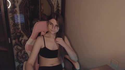 Farida online show from October 4, 5:44 pm