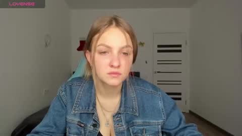 PerditaPravdina online show from December 10, 1:55 pm