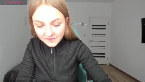 PerditaPravdina online show from December 11, 5:59 pm