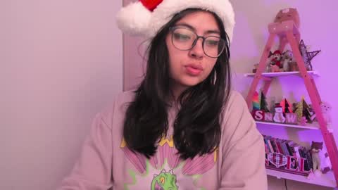 Sarah Ana Banana online show from December 23, 11:04 am