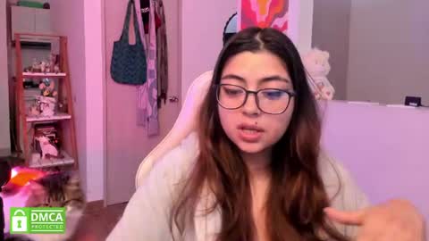 Sarah Ana Banana online show from July 7, 12:31 pm