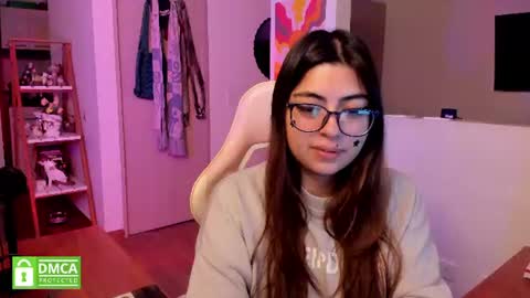 Sarah Ana Banana online show from July 17, 1:45 am