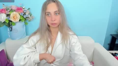 Snapshot of perfectjulia chatting on May 12, 2:03 pm Julia online show from May 12, 2:03 pm