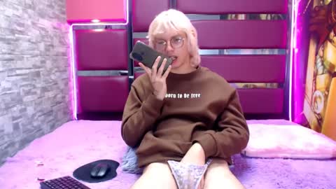 perfectlump online show from October 13, 3:23 pm