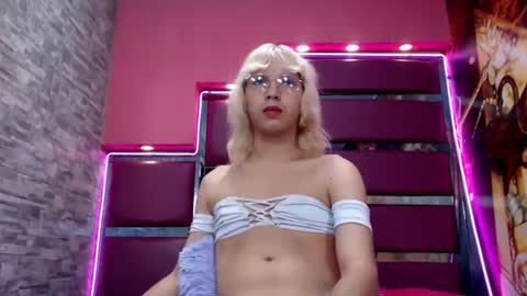 perfectlump online show from October 30, 3:35 pm