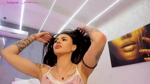 Dee online show from March 11, 1:06 pm