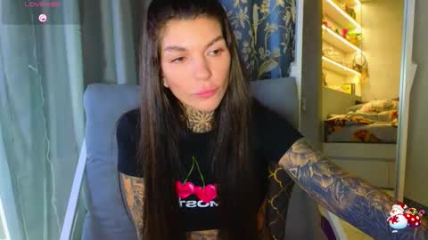 Snapshot of perfecttbaby77n chatting on February 22, 11:31 am Anna online show from February 22, 11:31 am