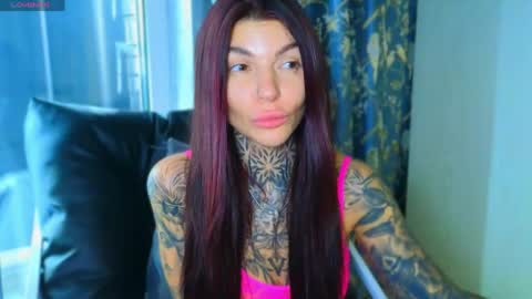 Snapshot of perfecttbaby77n chatting on April 28, 10:20 am Anna online show from April 28, 10:20 am