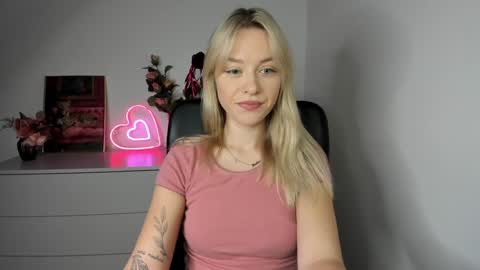 Cindy online show from December 7, 5:26 am