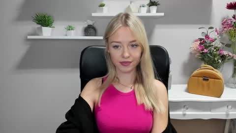 Cindy online show from December 17, 6:13 am