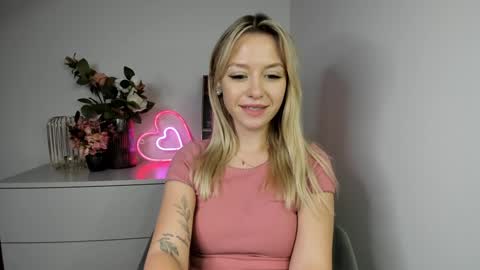 Cindy online show from December 23, 12:52 pm