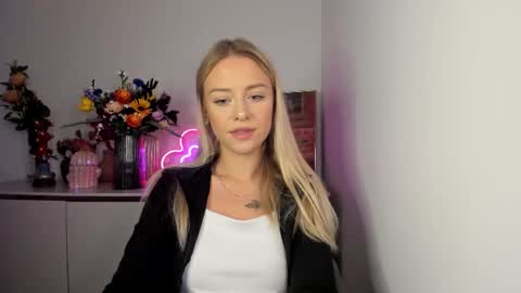 Cindy online show from October 2, 5:36 am