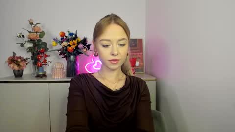 Cindy online show from November 12, 6:36 am