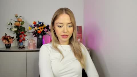 Cindy online show from November 25, 6:35 am