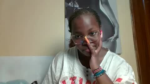 Snapshot of periwinkle20 chatting on November 23, 11:32 am Taurus online show from November 23, 11:32 am