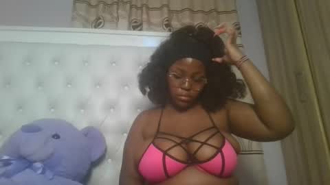 Snapshot of periwinkle20 chatting on February 17, 6:14 pm Taurus online show from February 17, 6:14 pm