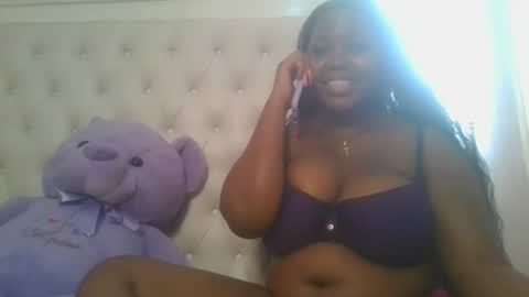 Snapshot of periwinkle20 chatting on February 20, 1:55 pm Taurus online show from February 20, 1:55 pm